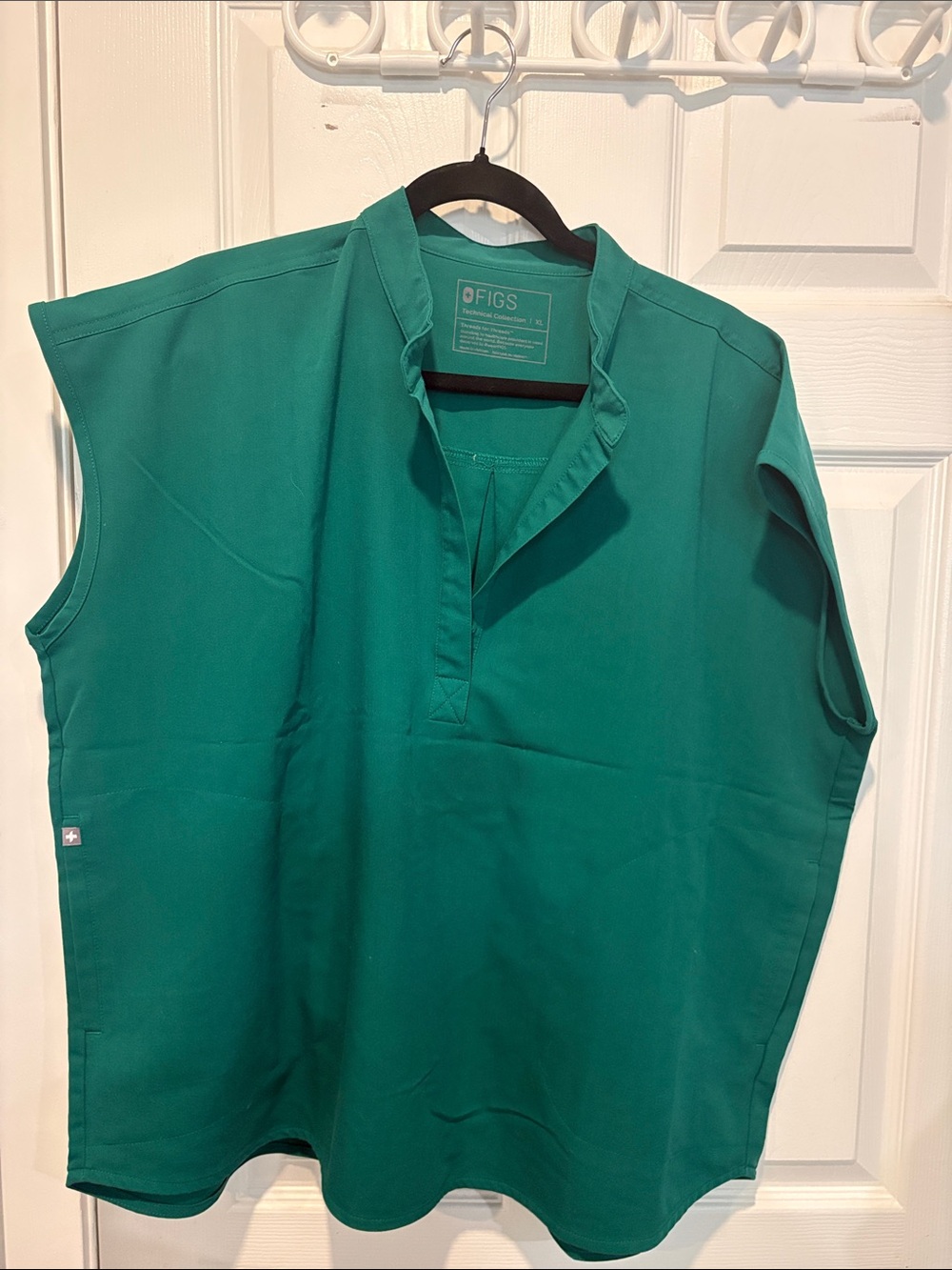 FIGS  Technical Collection Rafaela Oversized Scrub Top Green Women's XL